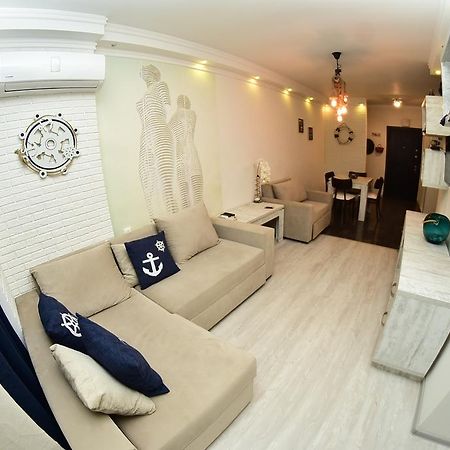Stars Apartment Batumi Esterno foto