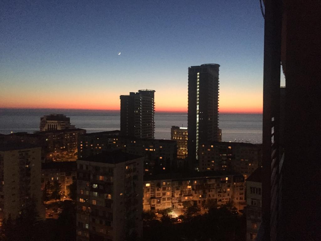 Stars Apartment Batumi Esterno foto