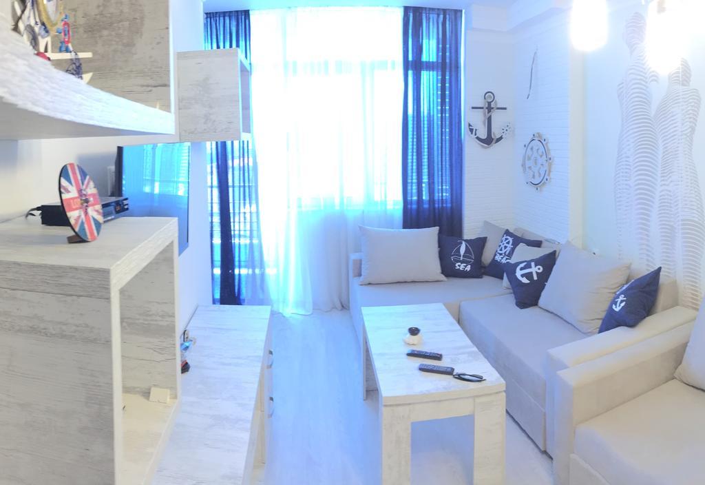 Stars Apartment Batumi Esterno foto