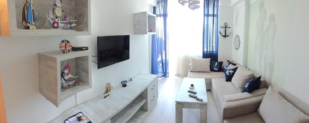 Stars Apartment Batumi Esterno foto