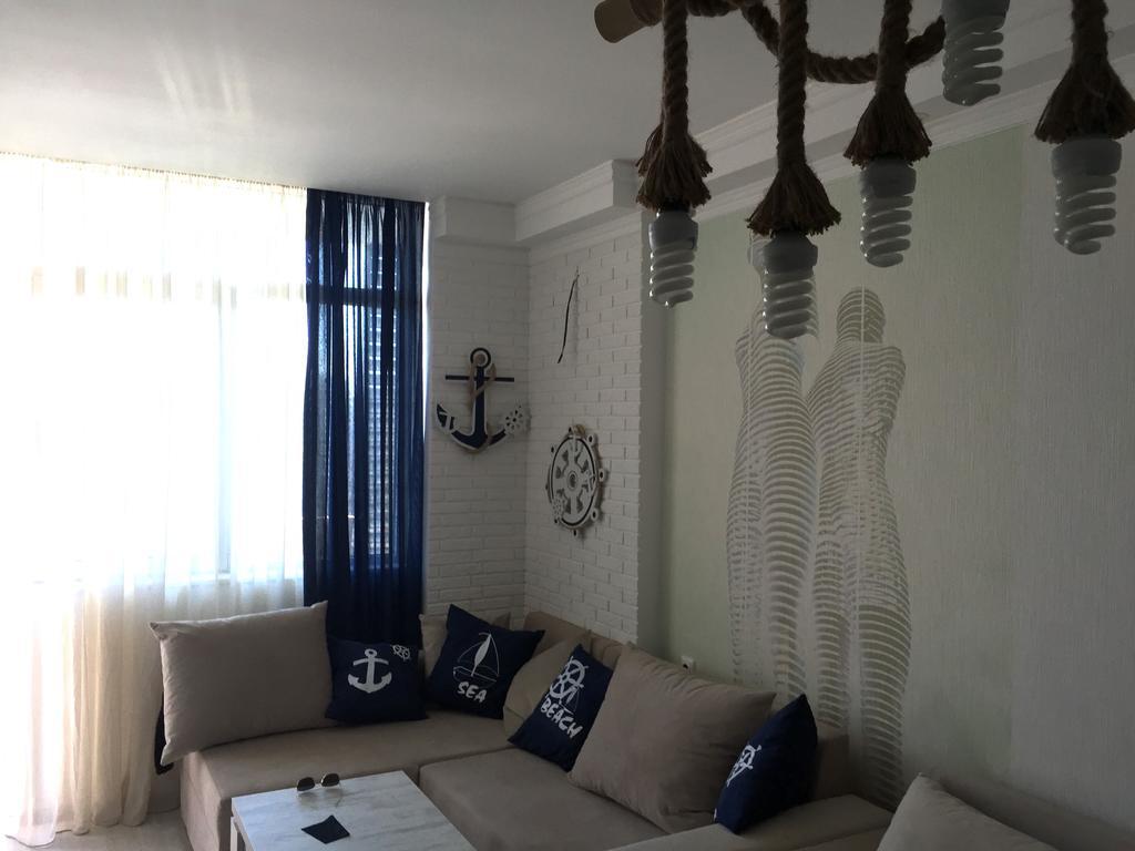 Stars Apartment Batumi Esterno foto