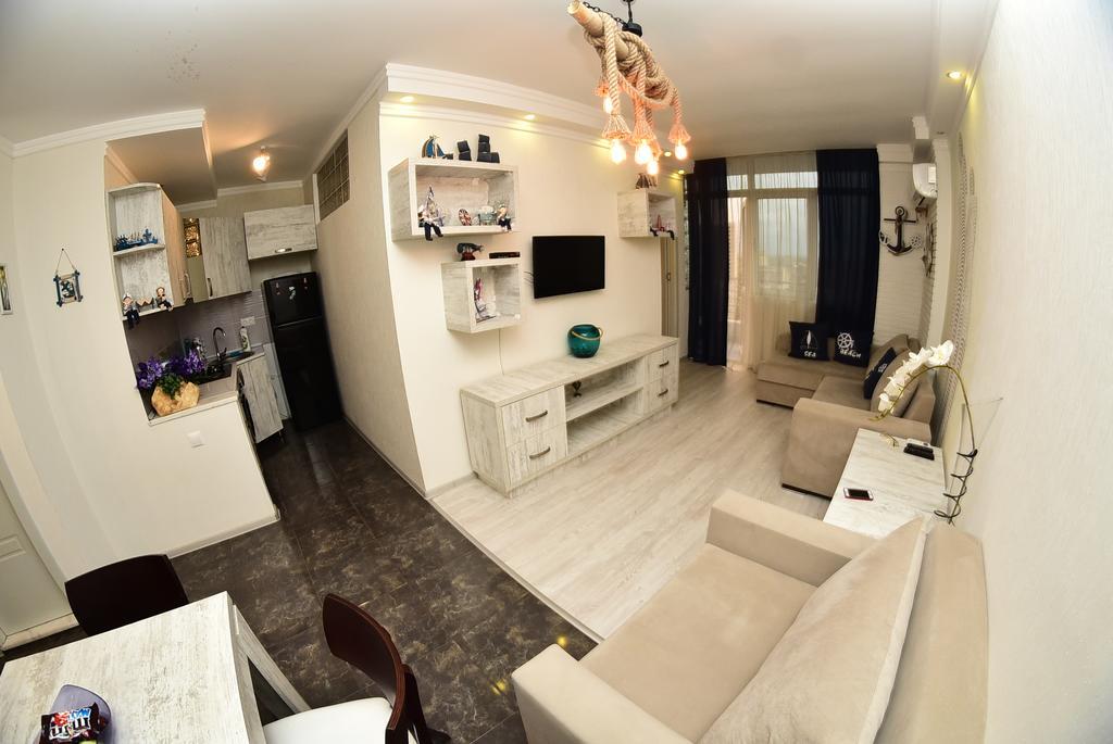Stars Apartment Batumi Esterno foto