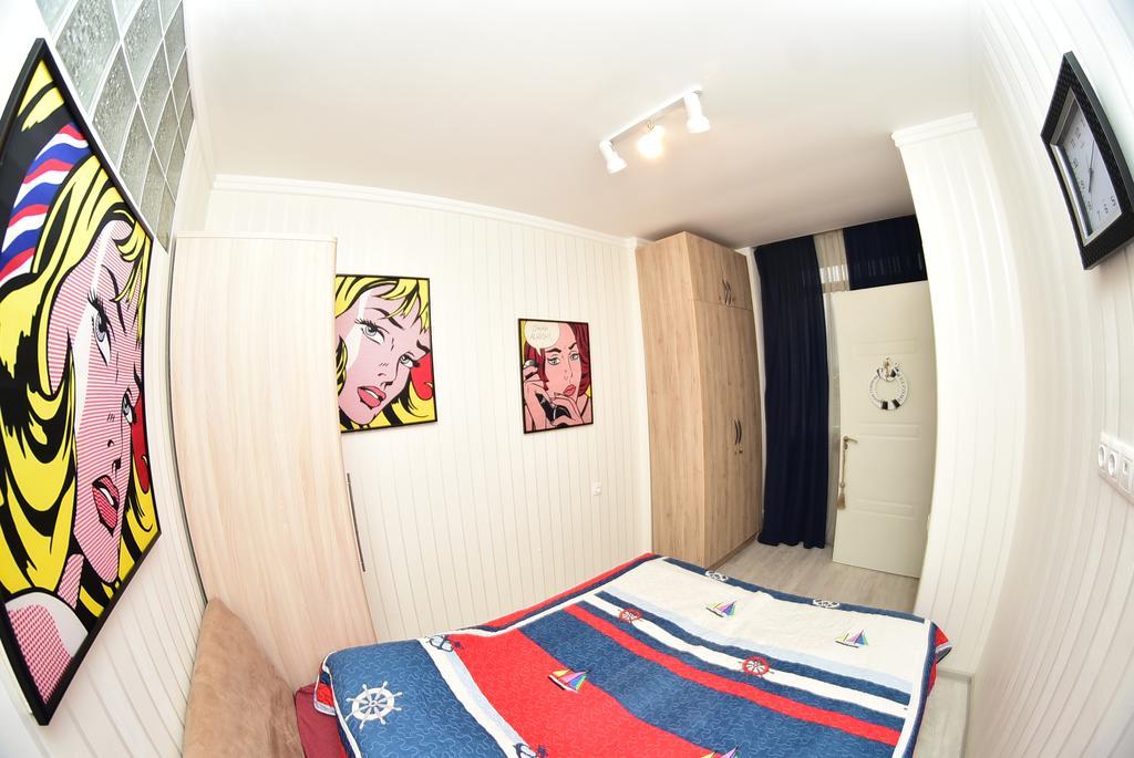 Stars Apartment Batumi Esterno foto
