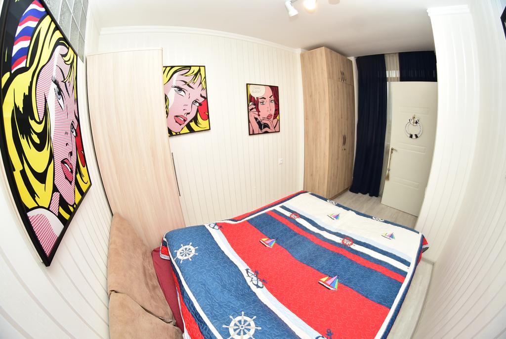 Stars Apartment Batumi Esterno foto